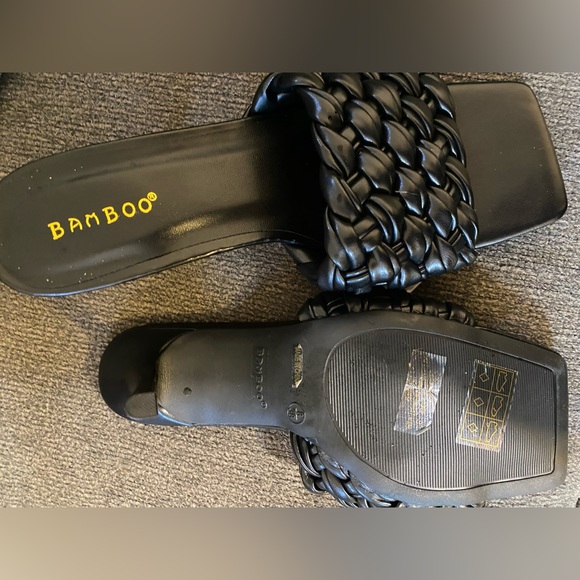 Heels - Picture 2 of 2